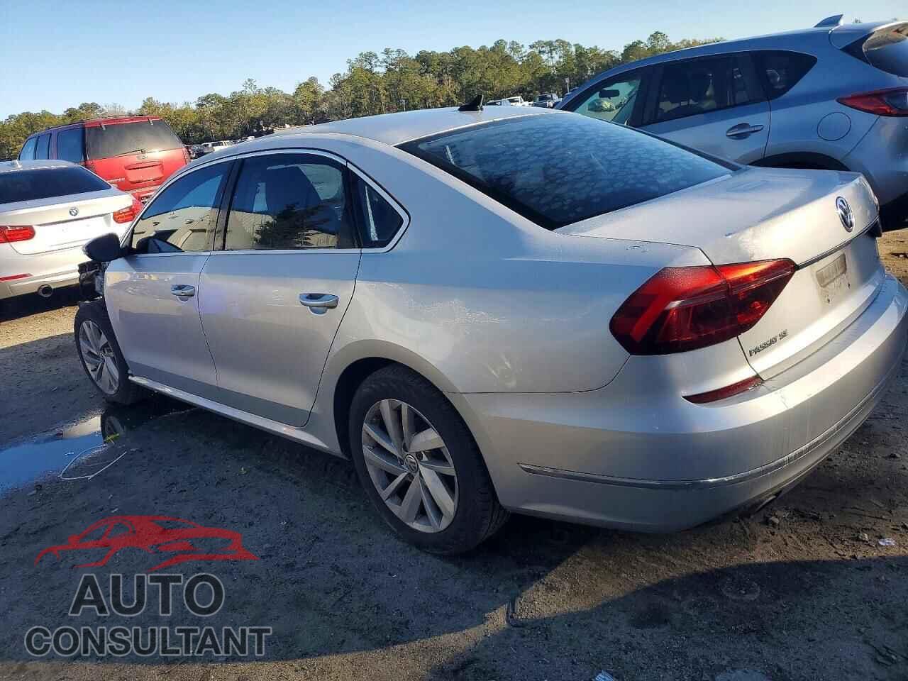 VOLKSWAGEN PASSAT 2018 - 1VWBA7A32JC042318