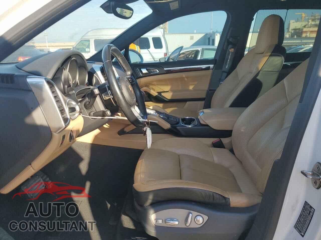 PORSCHE CAYENNE 2016 - WP1AA2A21GLA06345