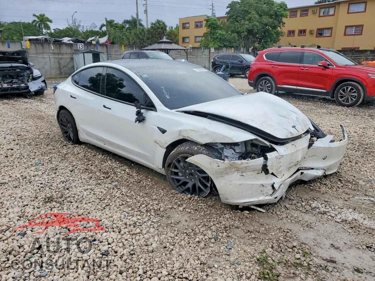 TESLA MODEL 3 2024 - 5YJ3E1EA9RF745463