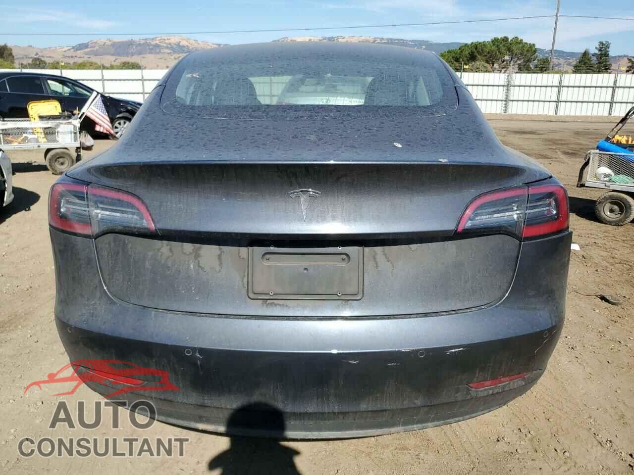 TESLA MODEL 3 2022 - 5YJ3E1EA4NF142706