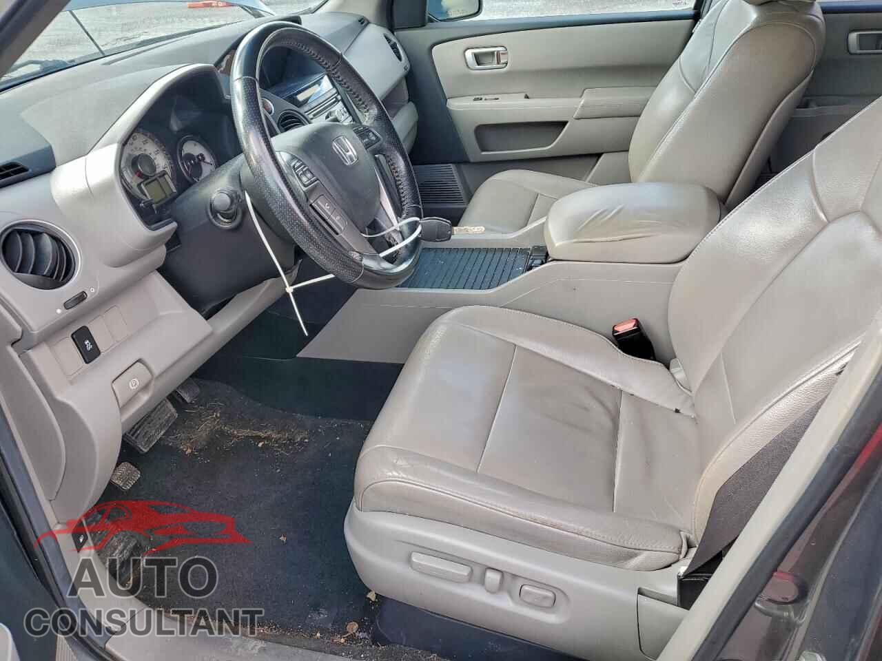 HONDA PILOT 2012 - 5FNYF4H52CB013489