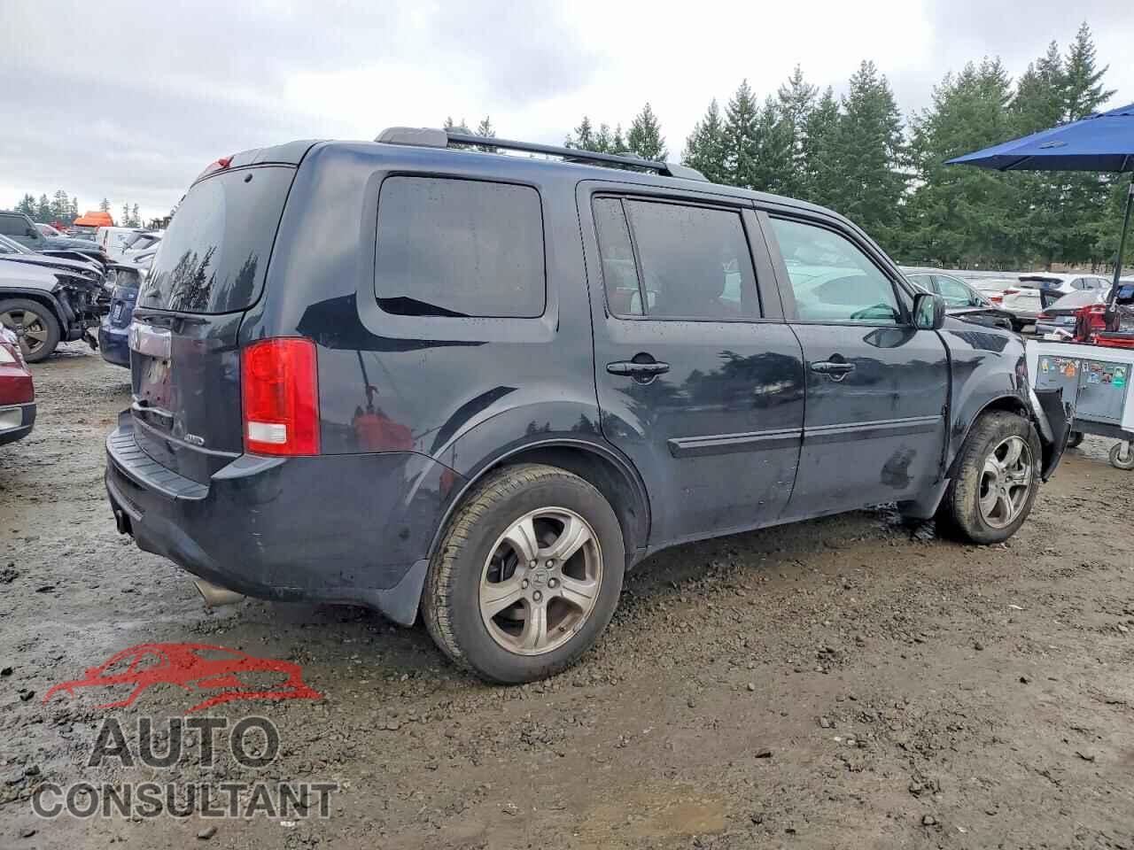 HONDA PILOT 2013 - 5FNYF4H75DB080400