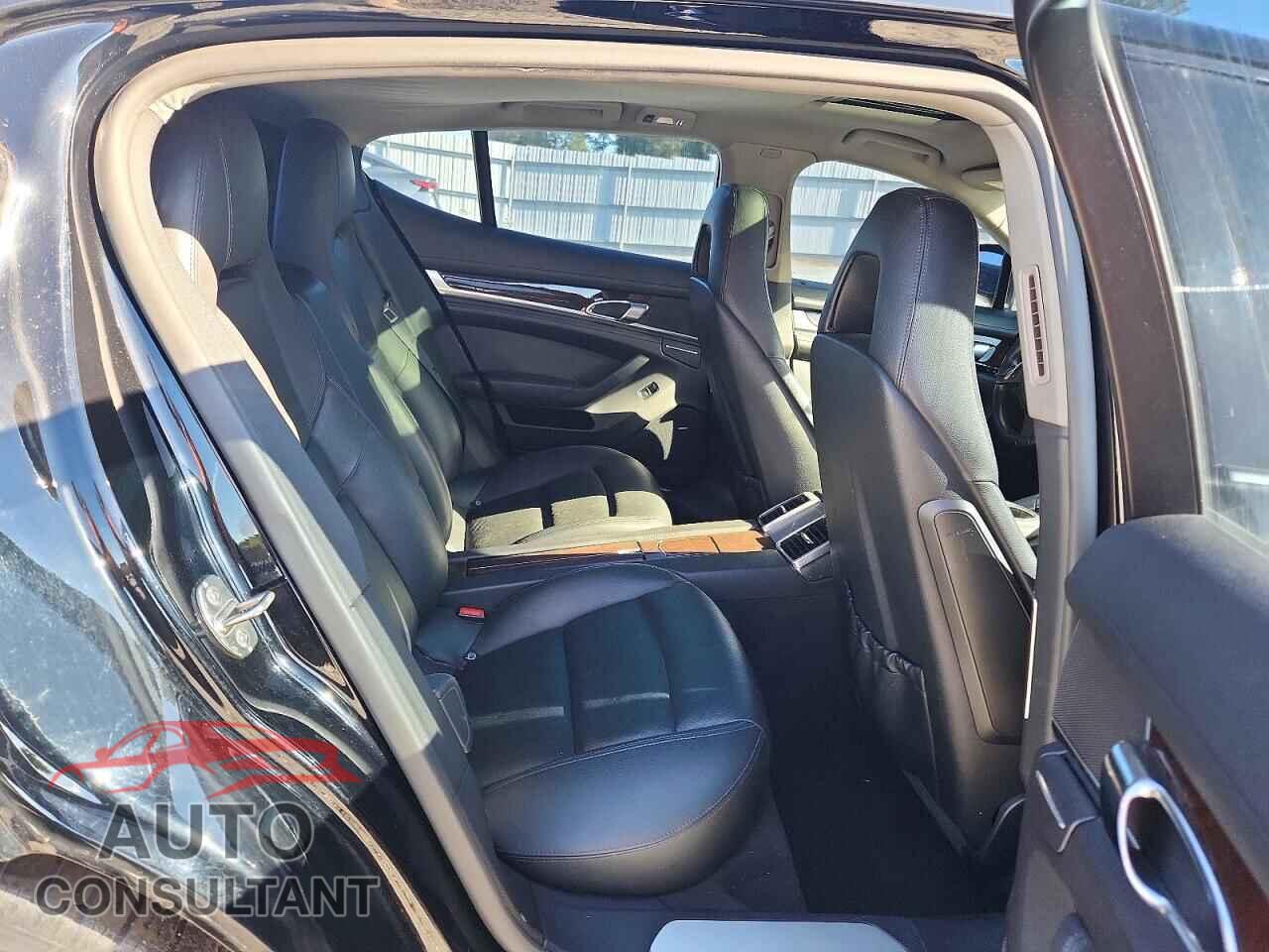 PORSCHE PANAMERA 2011 - WP0AA2A7XBL010772