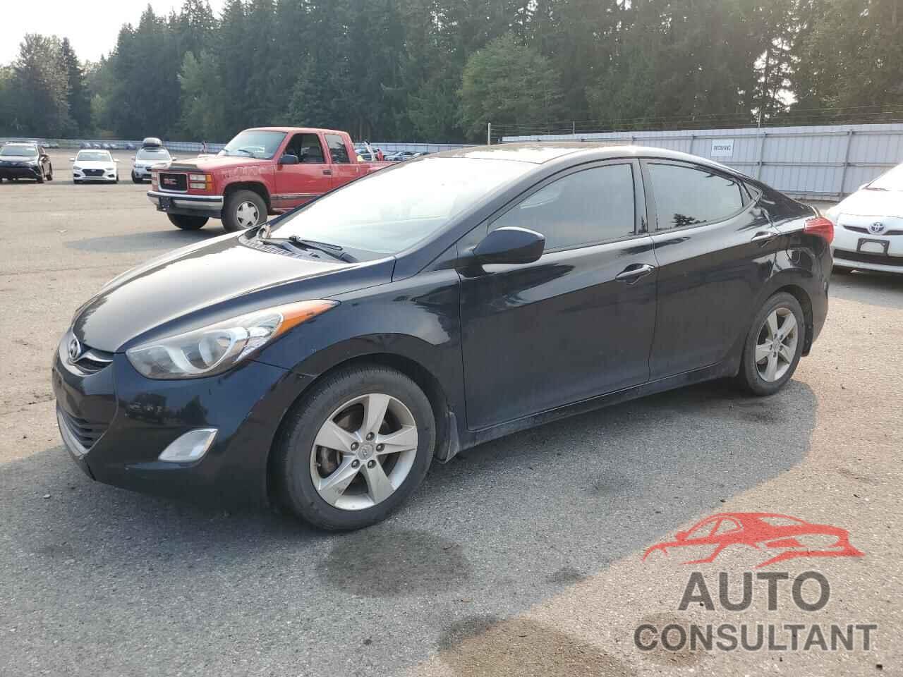 HYUNDAI ELANTRA 2013 - KMHDH4AE4DU654098