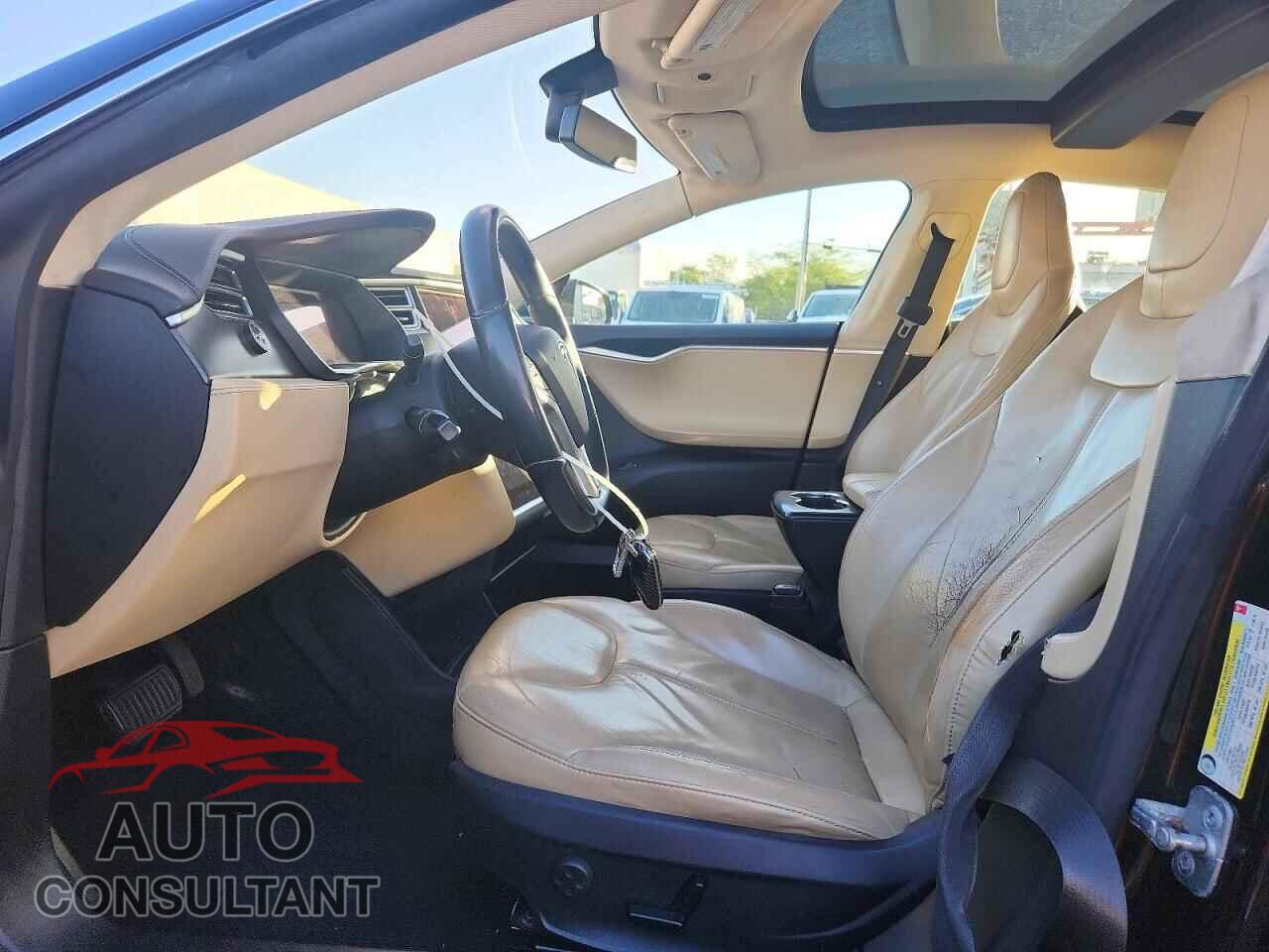 TESLA MODEL S 2014 - 5YJSA1S1XEFP51701