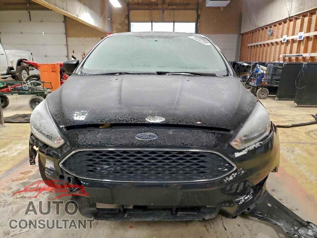 FORD FOCUS 2015 - 1FADP3E21FL268514