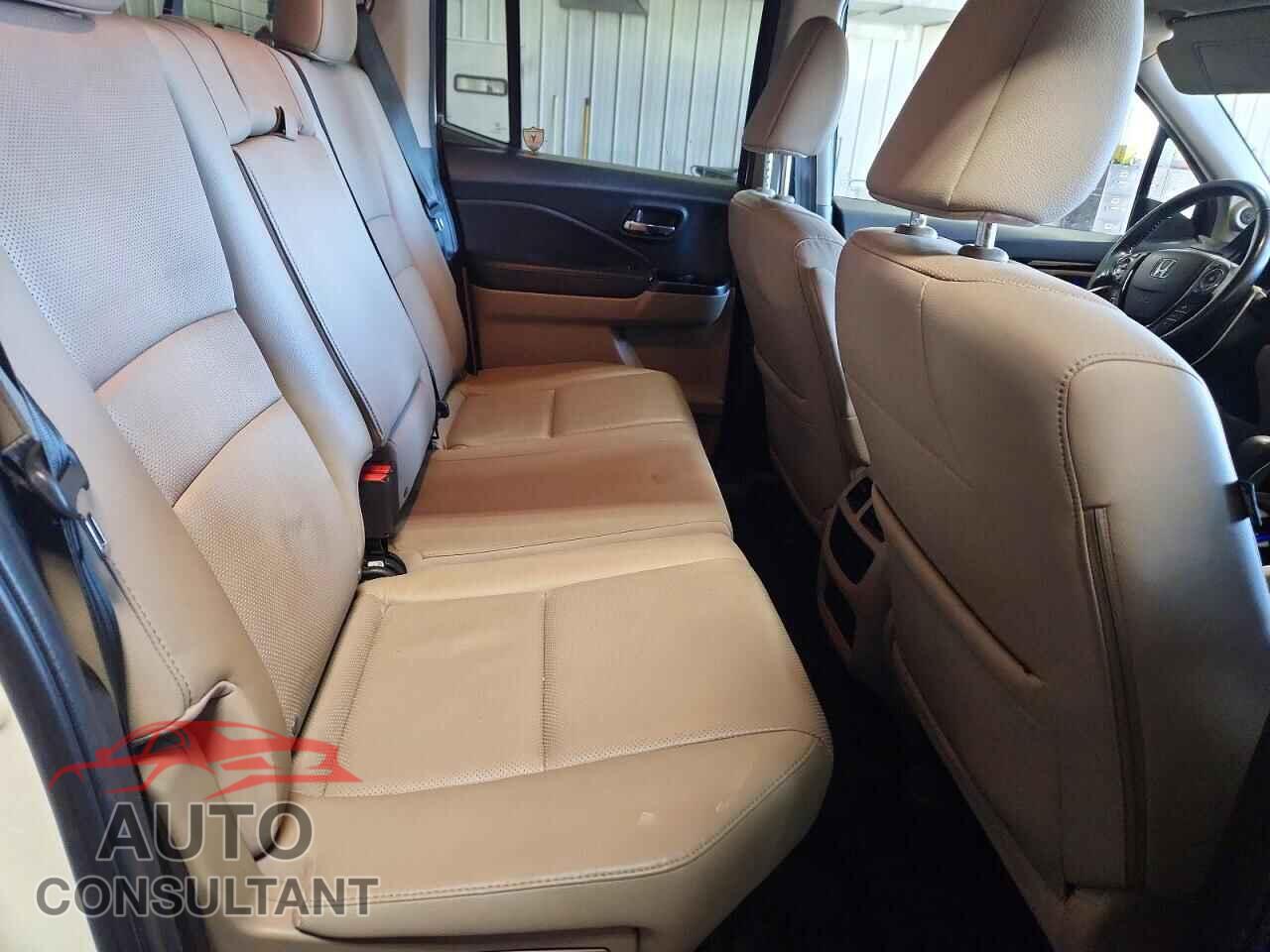 HONDA RIDGELINE 2018 - 5FPYK3F78JB006884
