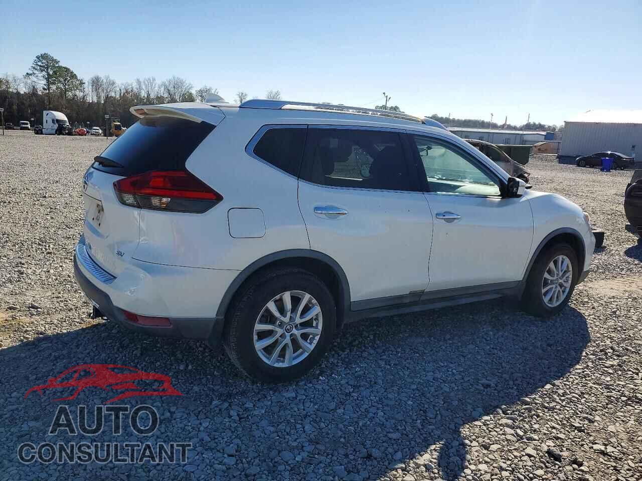 NISSAN ROGUE 2017 - KNMAT2MT3HP611509