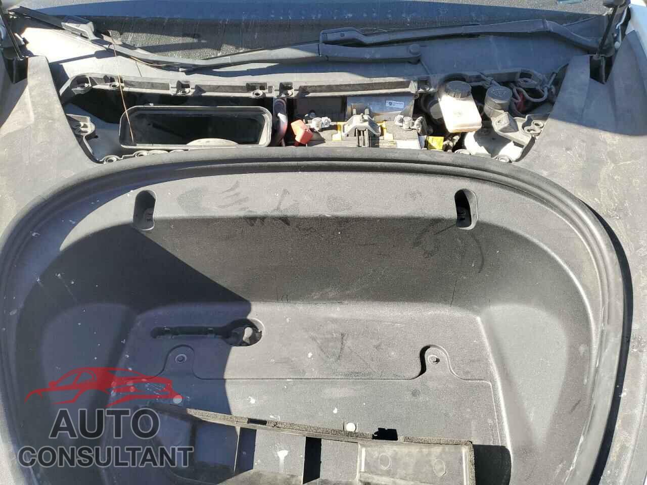 TESLA MODEL 3 2020 - 5YJ3E1EB8LF666012