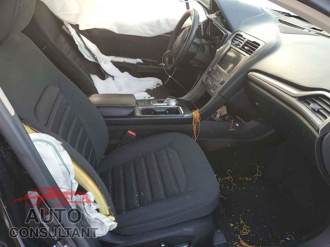 FORD FUSION 2019 - 3FA6P0LU8KR196802