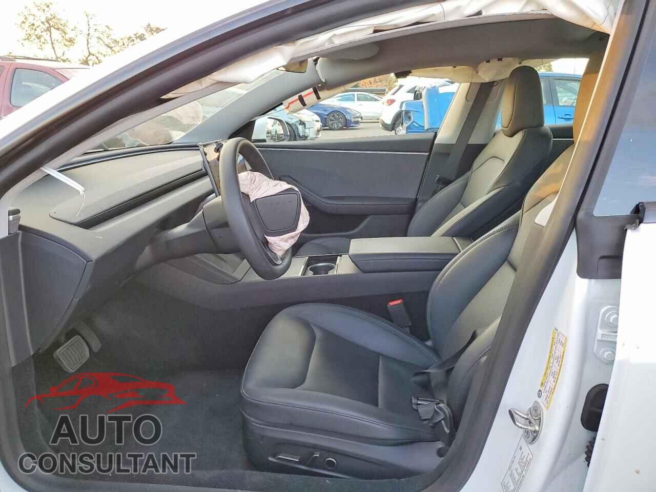 TESLA MODEL 3 2024 - 5YJ3E1EAXRF821885