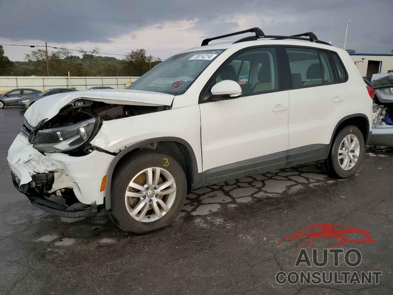 VOLKSWAGEN TIGUAN 2016 - WVGAV7AX6GW590380