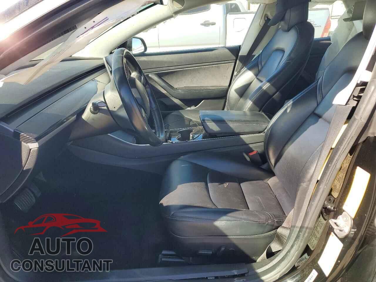 TESLA MODEL 3 2018 - 5YJ3E1EAXJF040658