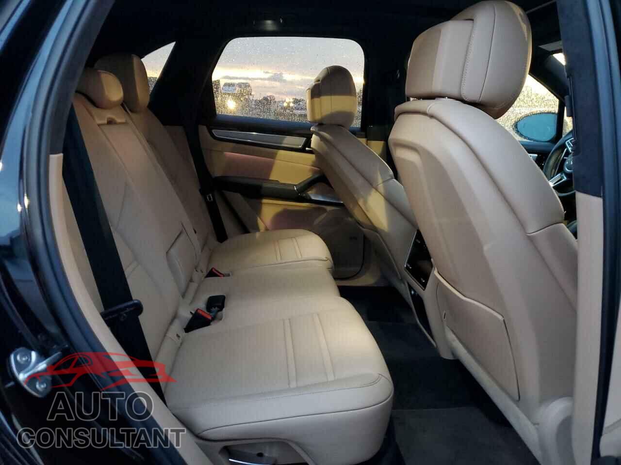 PORSCHE CAYENNE 2019 - WP1AF2AY8KDA81729