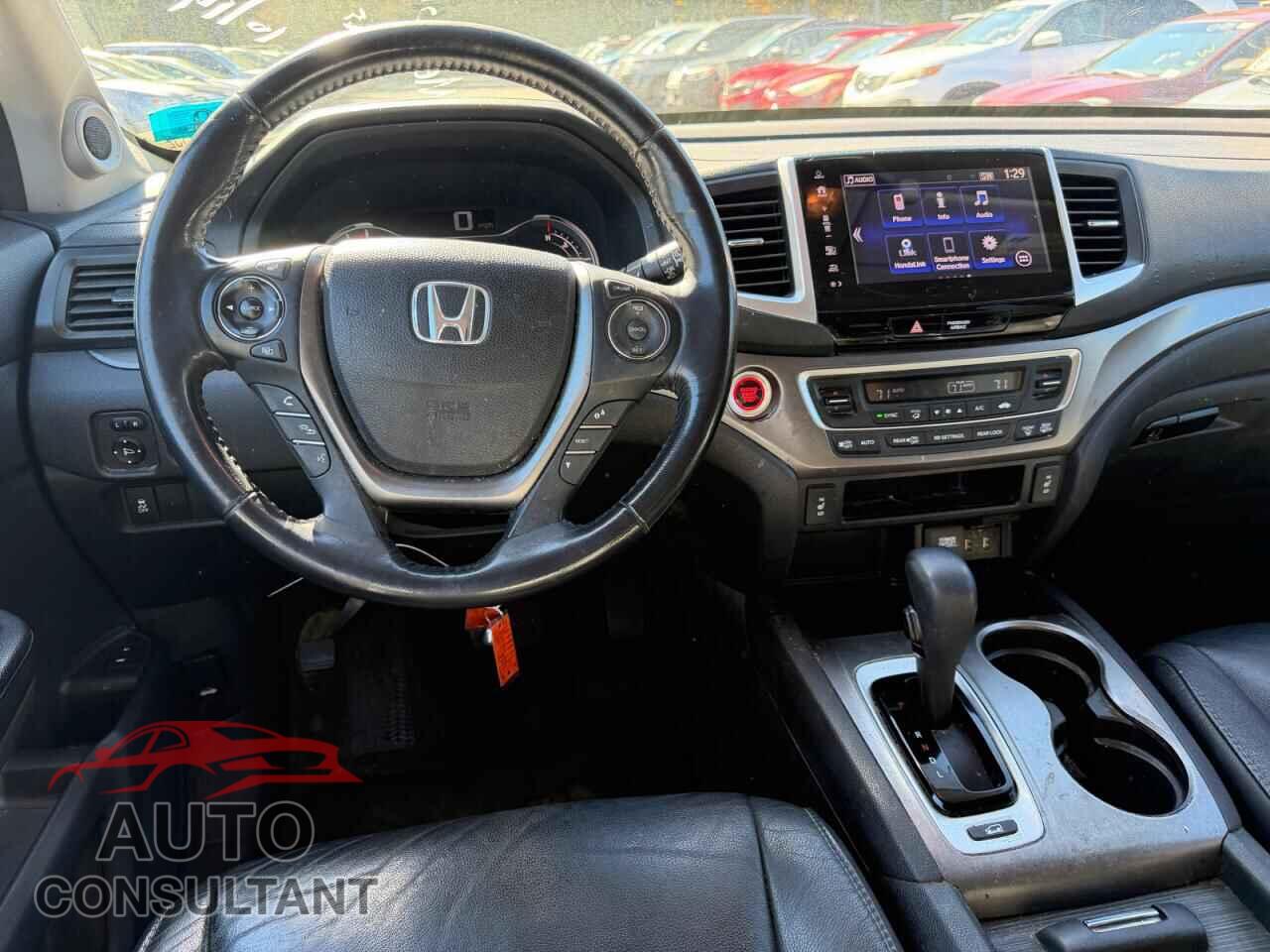 HONDA PILOT 2018 - 5FNYF6H50JB062568