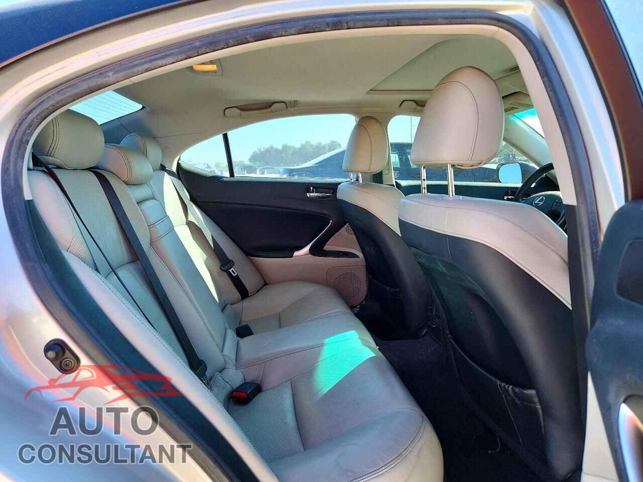 LEXUS IS 2010 - JTHBF5C29A5110193