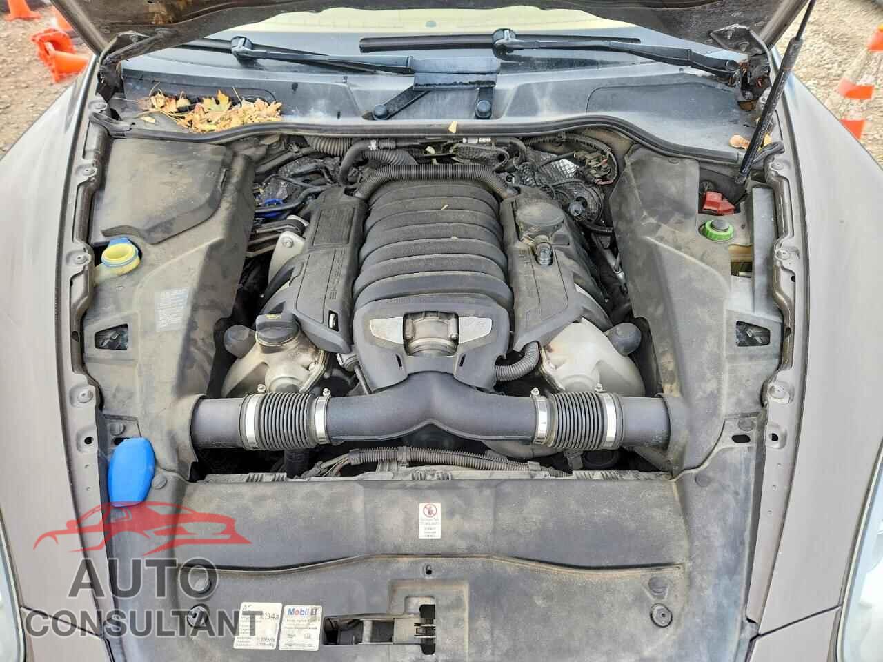 PORSCHE CAYENNE 2012 - WP1AB2A2XCLA40825