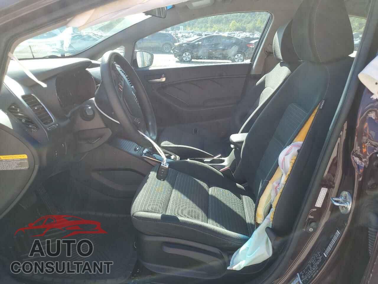 KIA FORTE 2017 - 3KPFL4A71HE011452