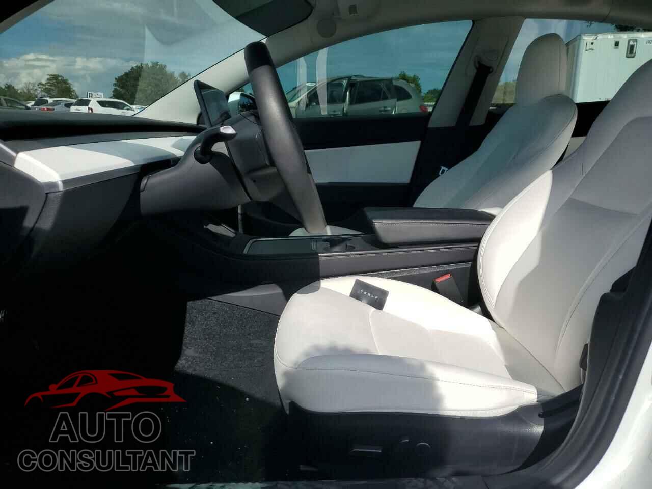 TESLA MODEL 3 2021 - 5YJ3E1EB5MF855170