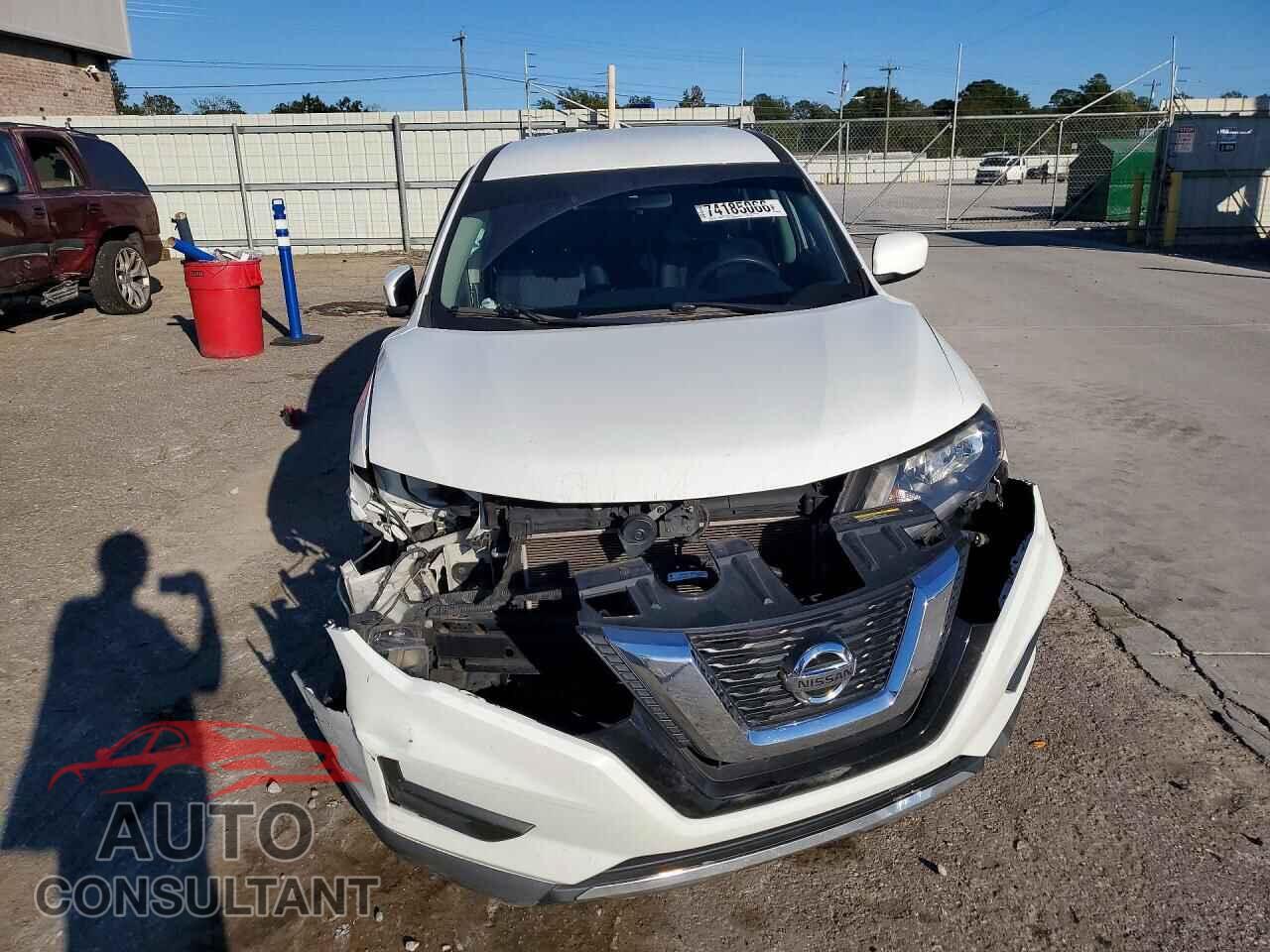 NISSAN ROGUE 2017 - KNMAT2MT5HP544587