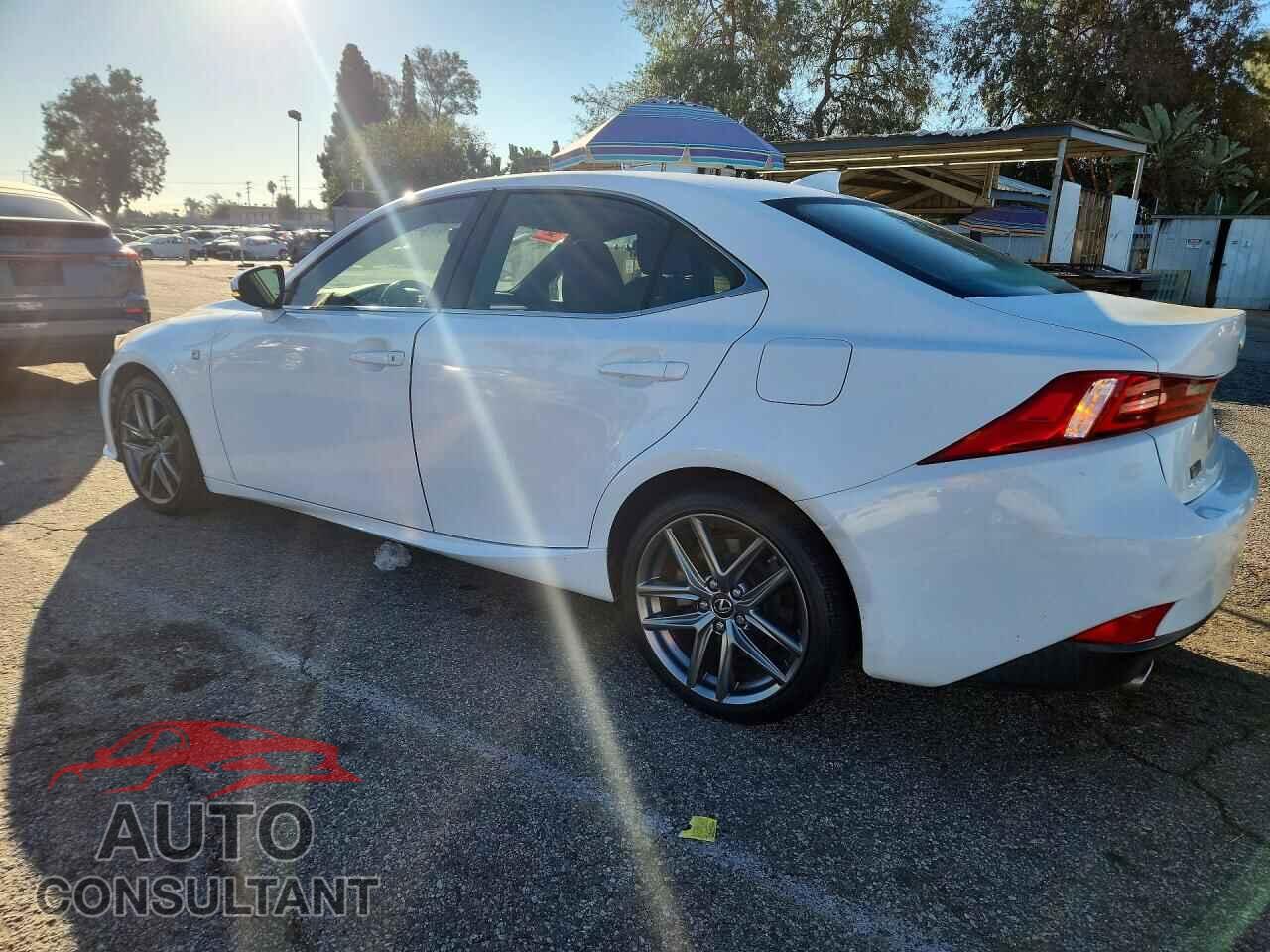 LEXUS IS 2016 - JTHBA1D22G5037165