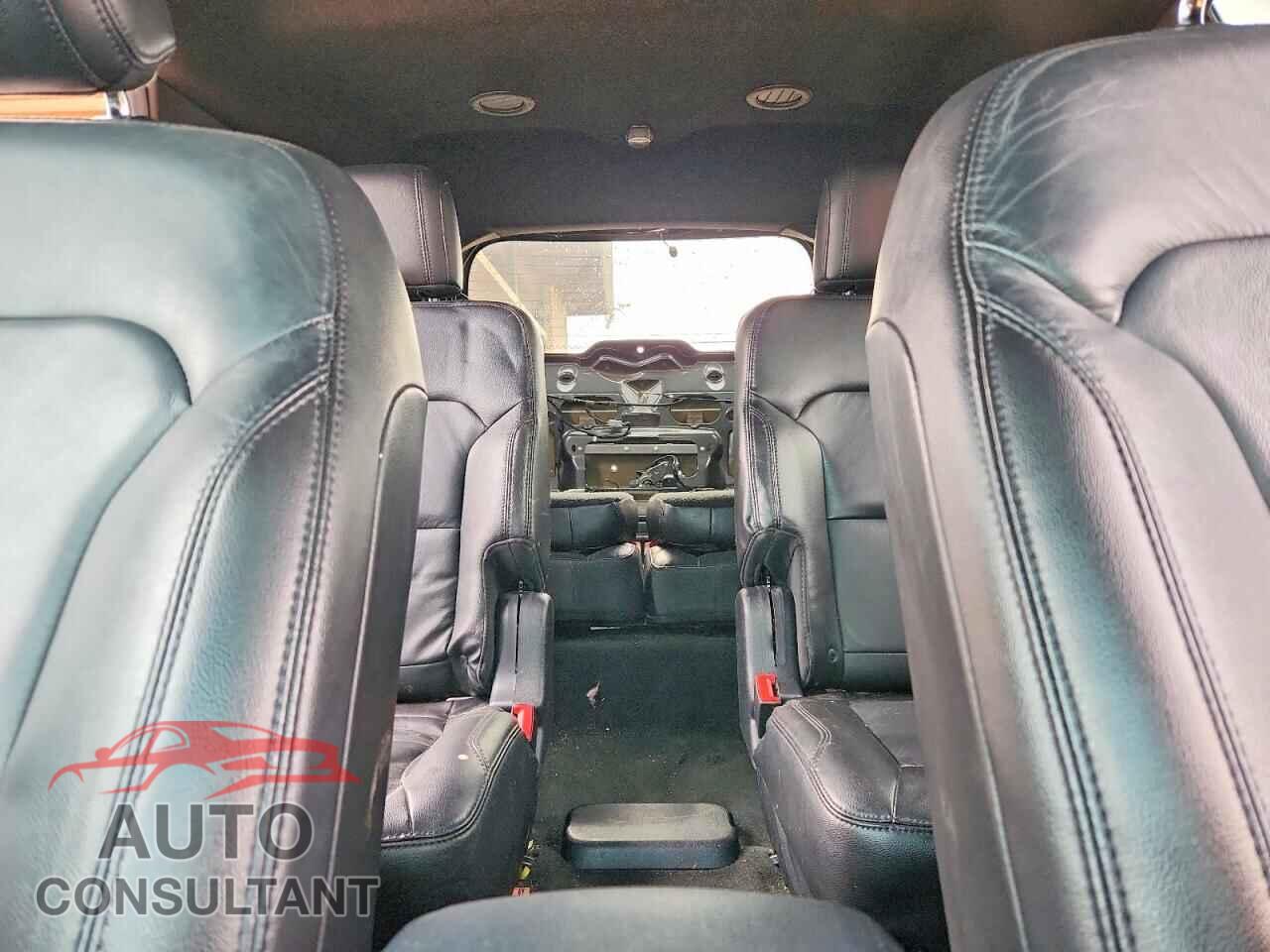 FORD EXPLORER 2017 - 1FM5K7DH5HGA54711