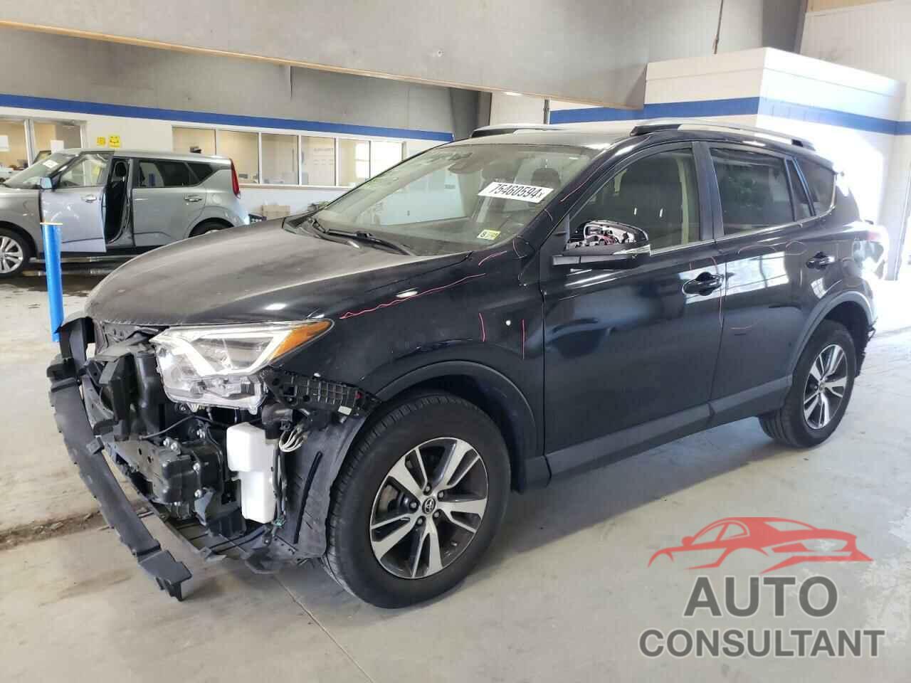 TOYOTA RAV4 2017 - JTMRFREV9HD212057