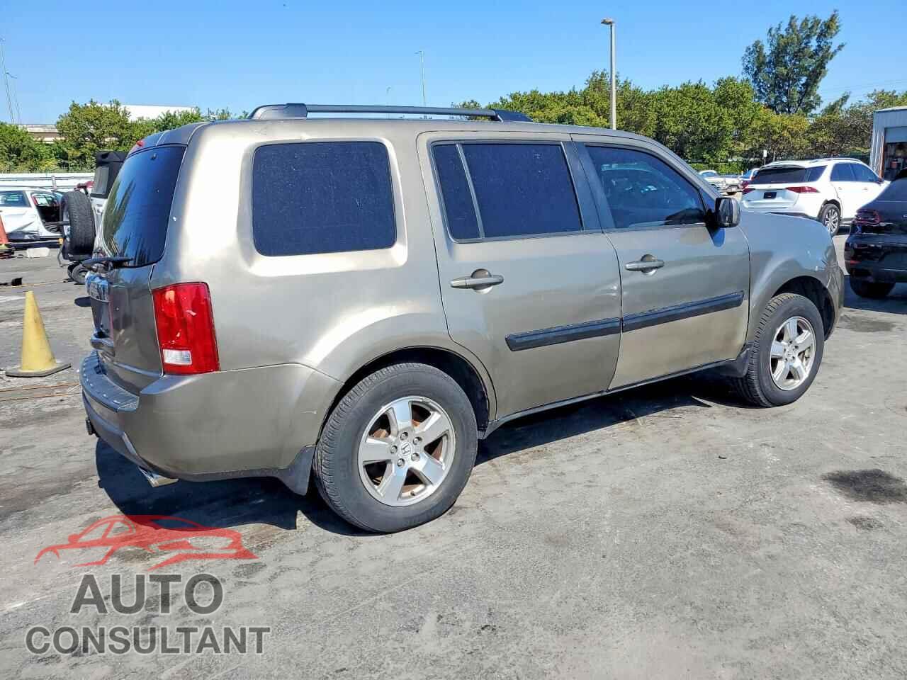 HONDA PILOT 2011 - 5FNYF3H53BB036143
