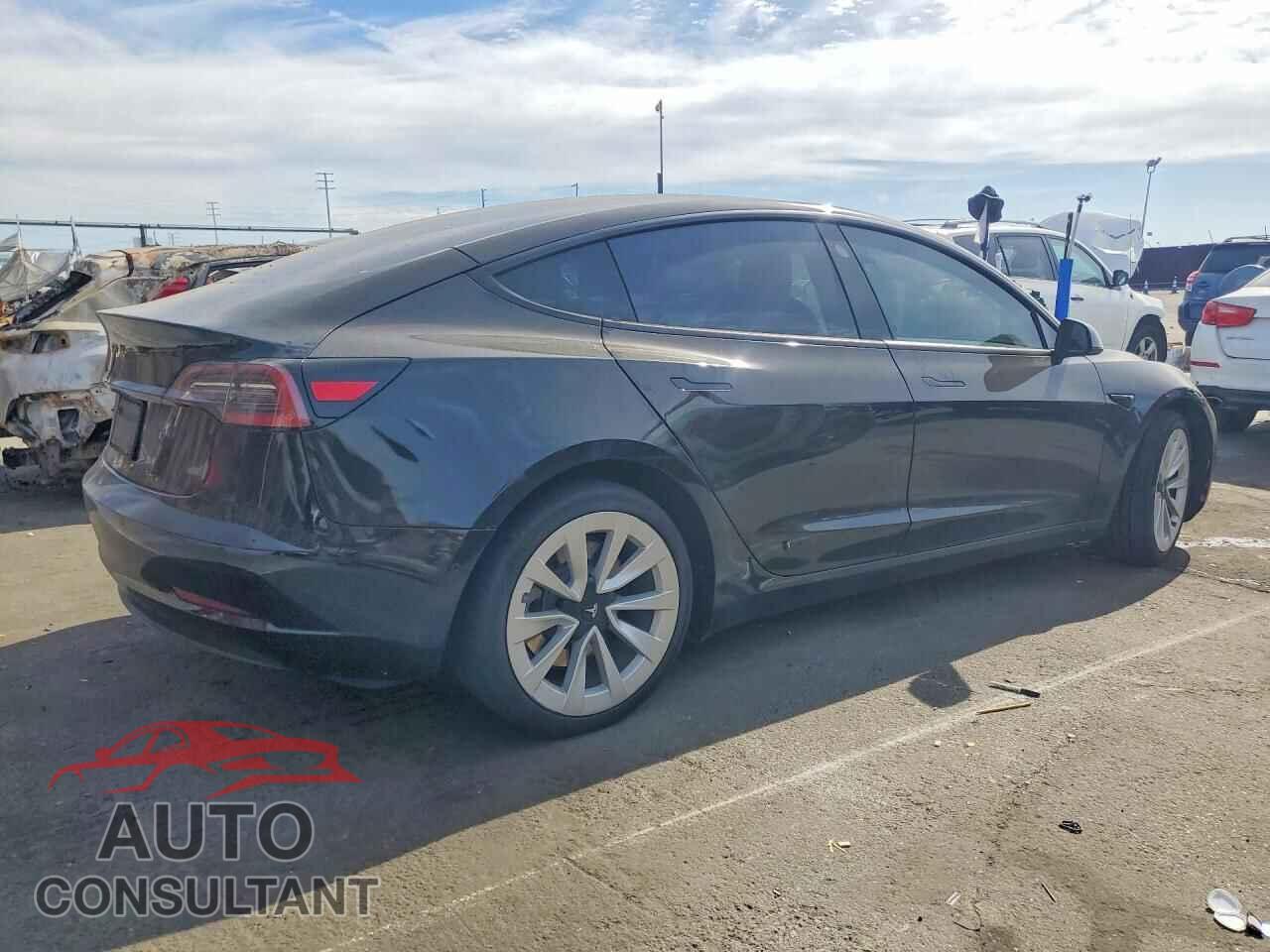 TESLA MODEL 3 2021 - 5YJ3E1EB2MF871259