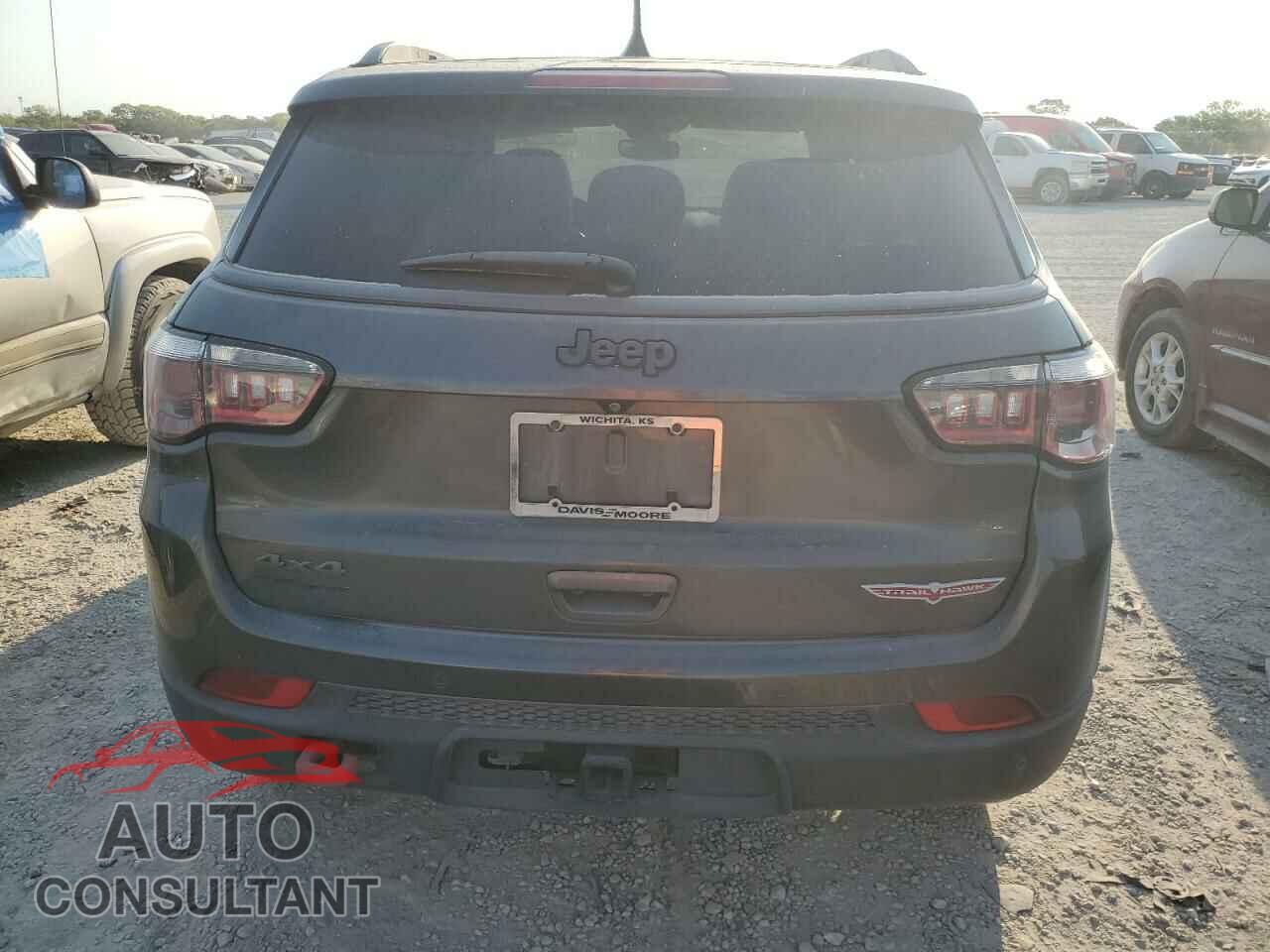 JEEP COMPASS 2017 - 3C4NJDDB7HT640632