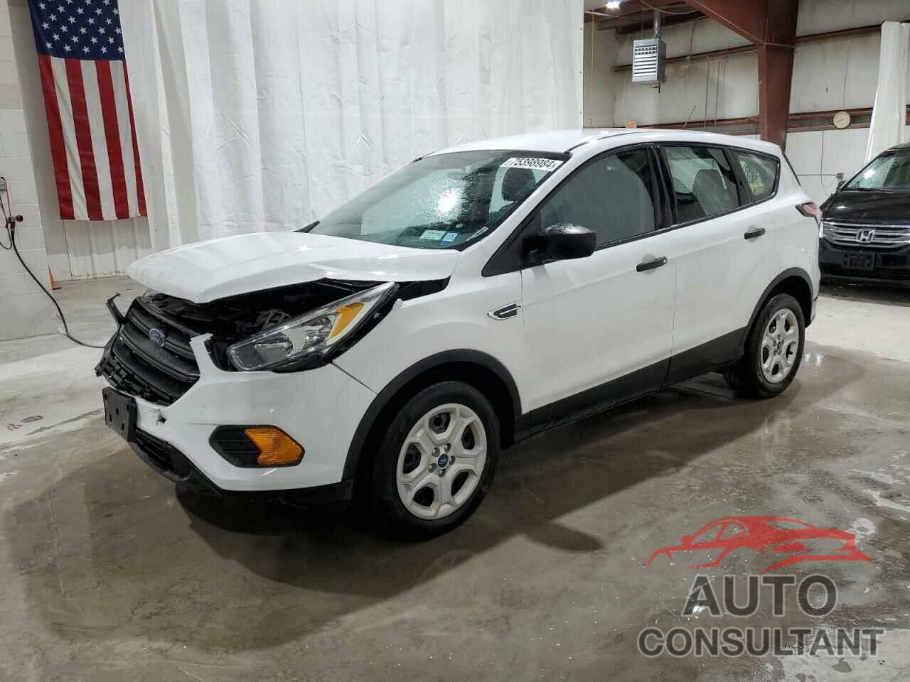 FORD ESCAPE 2017 - 1FMCU0F76HUB71664