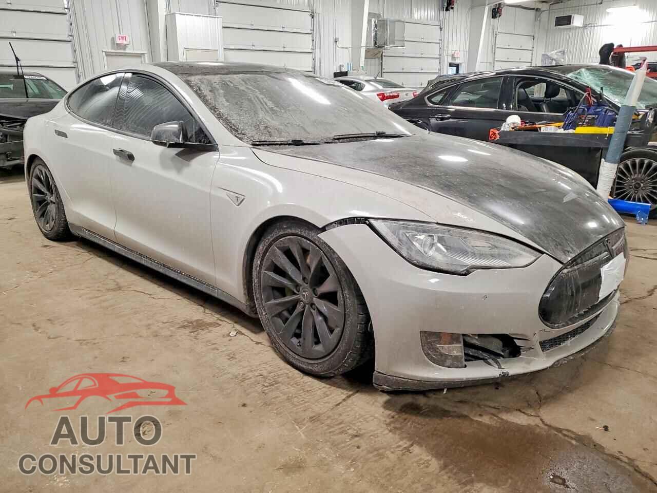 TESLA MODEL S 2015 - 5YJSA1S28FF095749