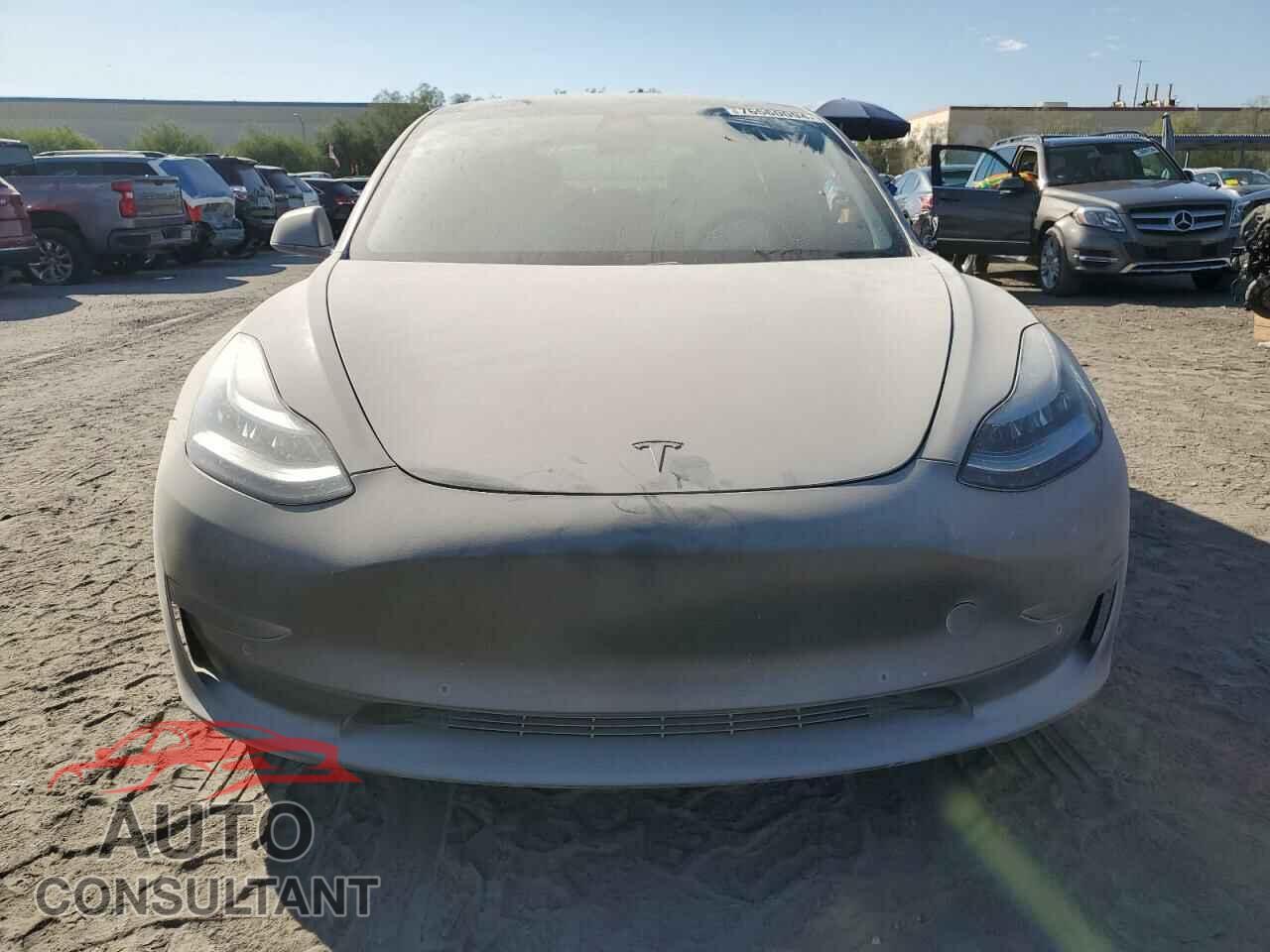 TESLA MODEL 3 2018 - 5YJ3E1EB7JF082259
