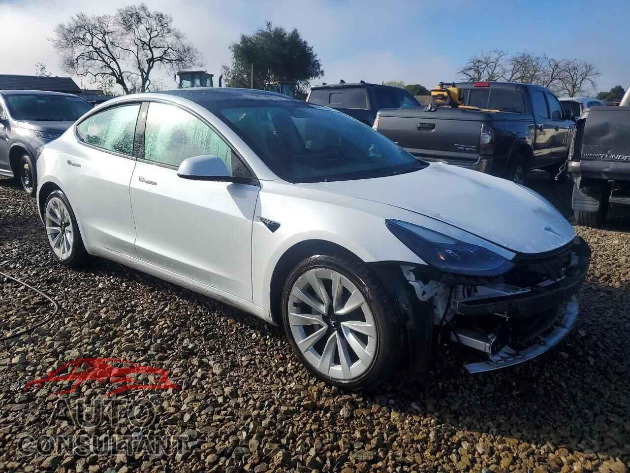 TESLA MODEL 3 2022 - 5YJ3E1EA2NF143028