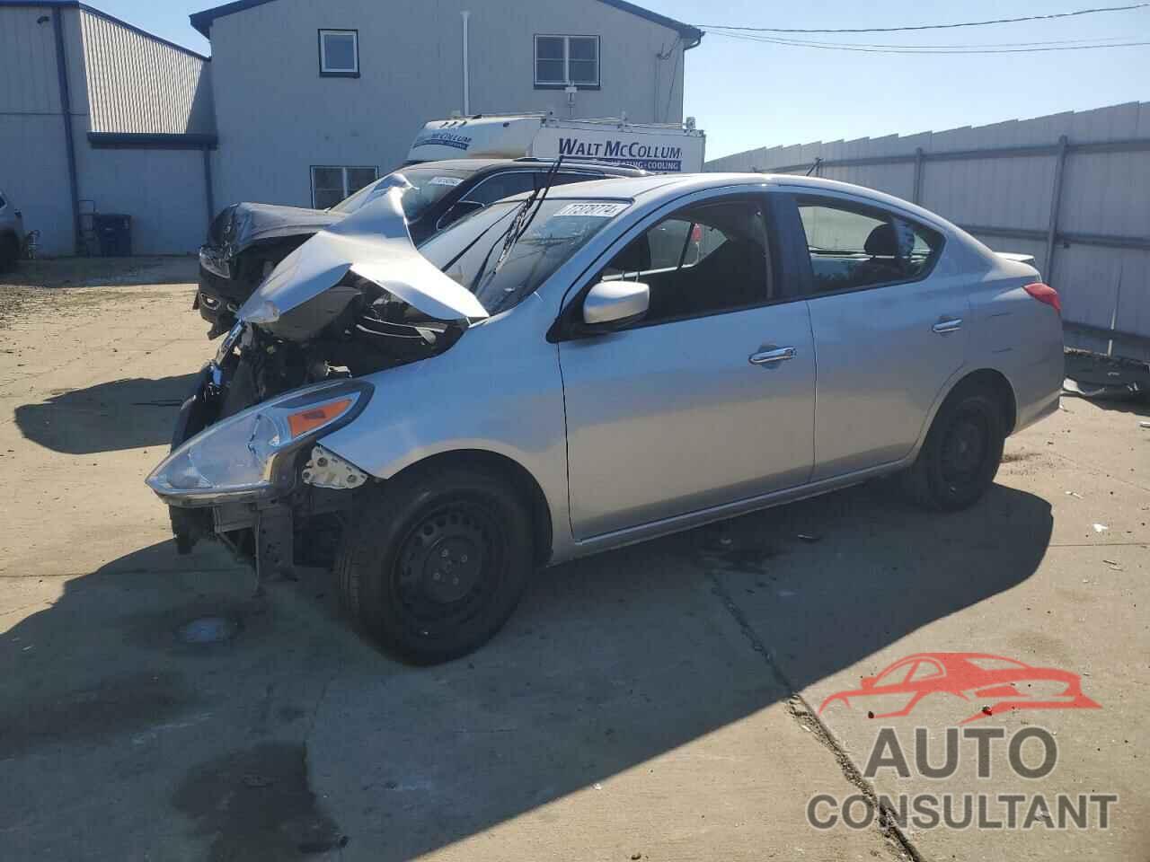 NISSAN VERSA 2018 - 3N1CN7AP7JK404929