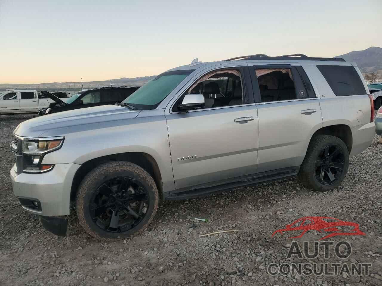 CHEVROLET TAHOE 2018 - 1GNSKBKC0JR330439