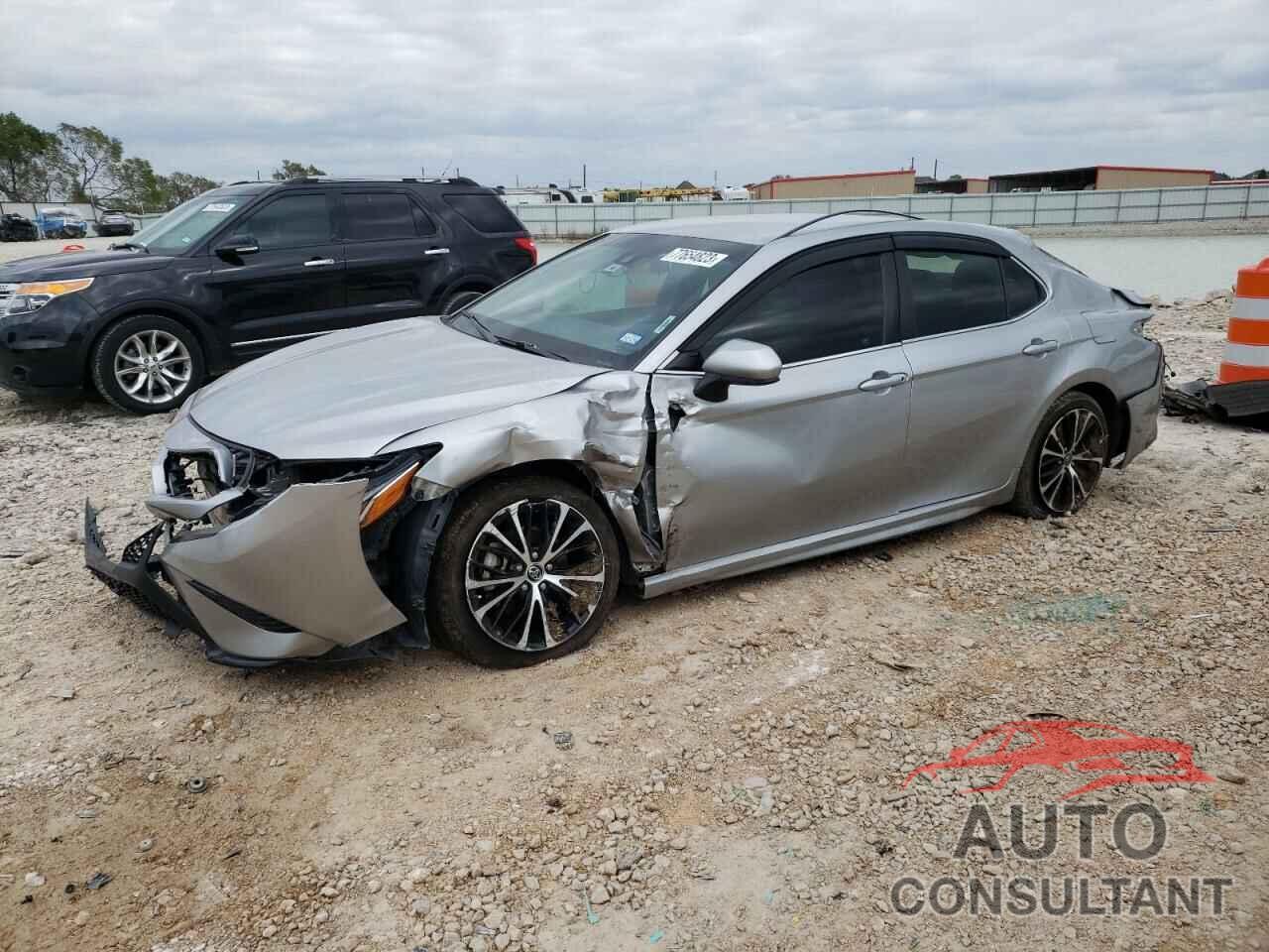 TOYOTA CAMRY 2018 - JTNB11HK3J3011958