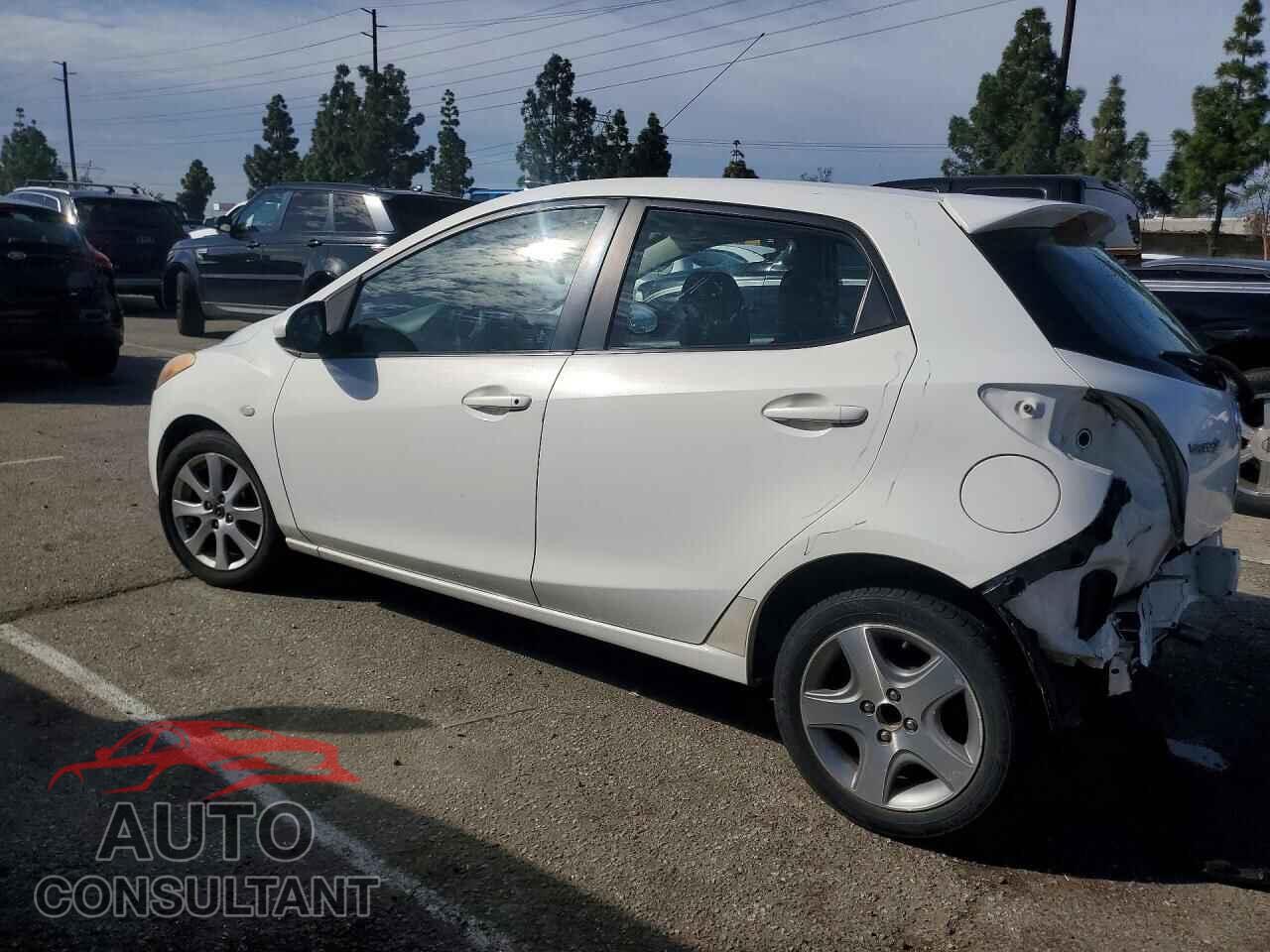 MAZDA 2 2014 - JM1DE1LZ5E0174611