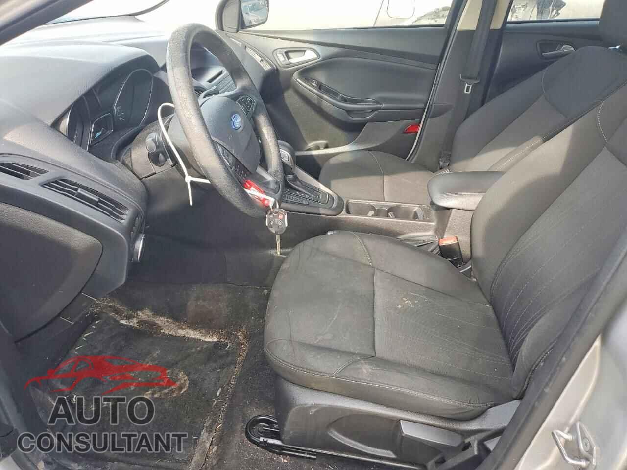FORD FOCUS 2017 - 1FADP3F26HL283477