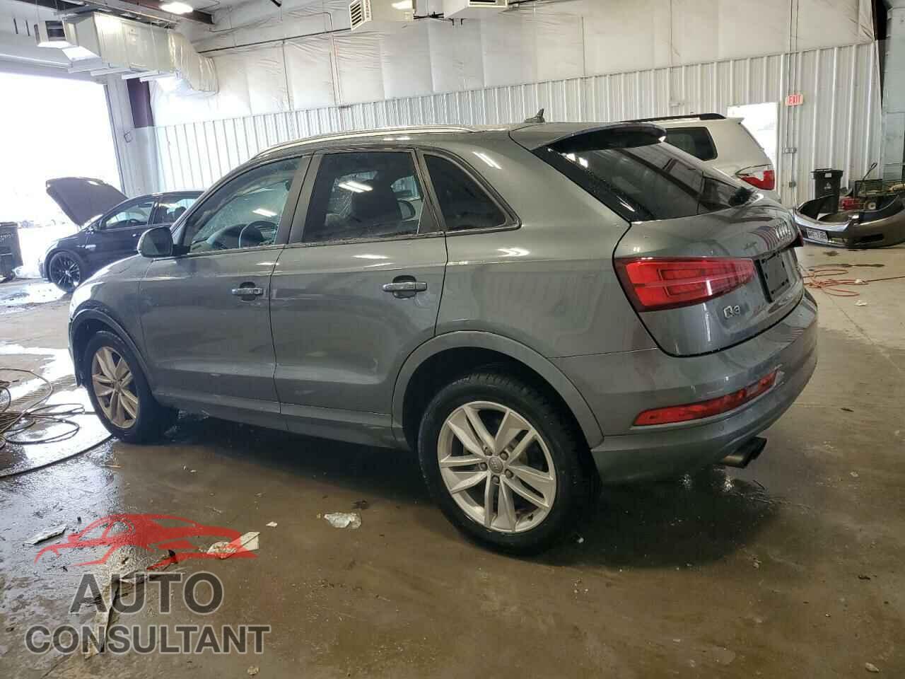 AUDI Q3 2017 - WA1ECCFS2HR003197