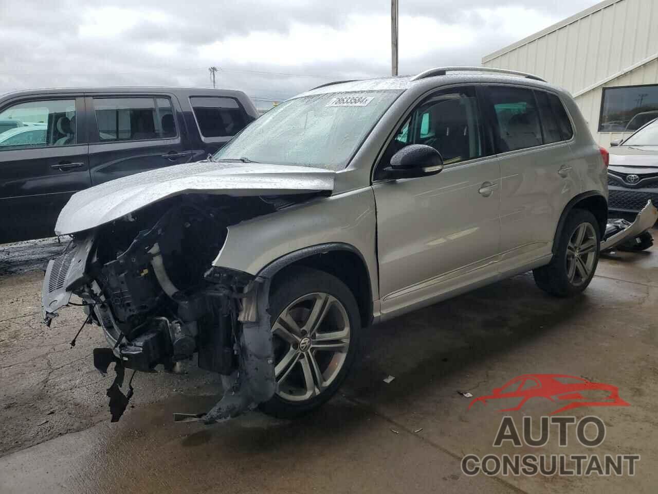 VOLKSWAGEN TIGUAN 2017 - WVGTV7AX3HK027823