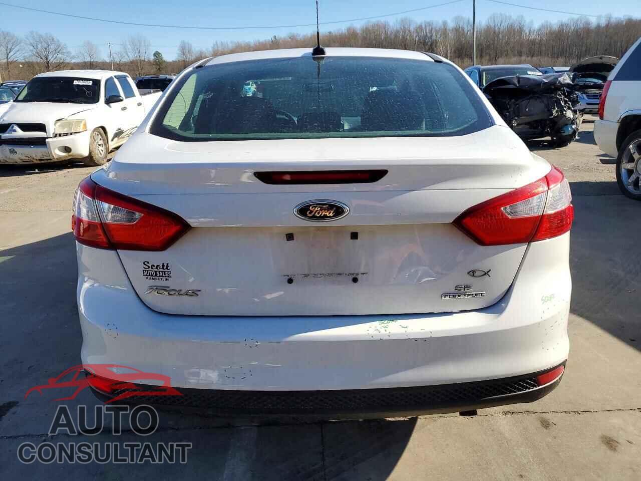 FORD FOCUS 2014 - 1FADP3F28EL122432