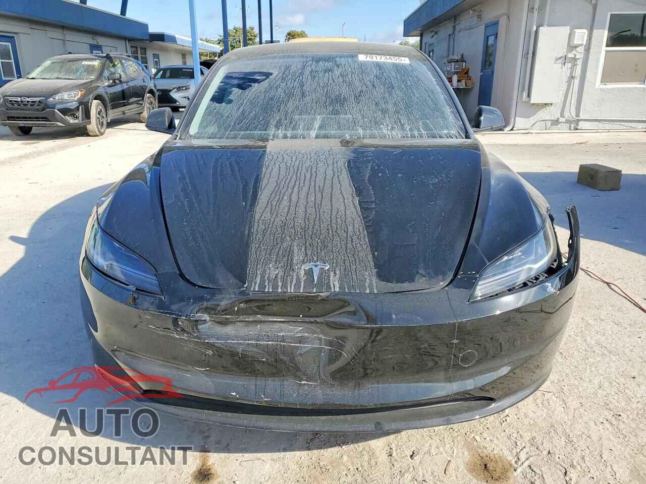 TESLA MODEL 3 2024 - 5YJ3E1EA2RF872457