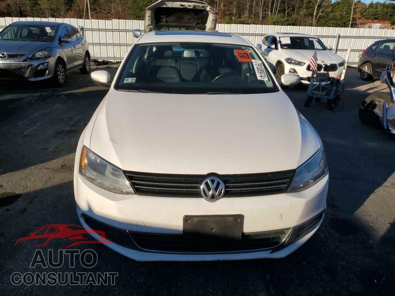 VOLKSWAGEN JETTA 2013 - 3VWDP7AJ5DM444357