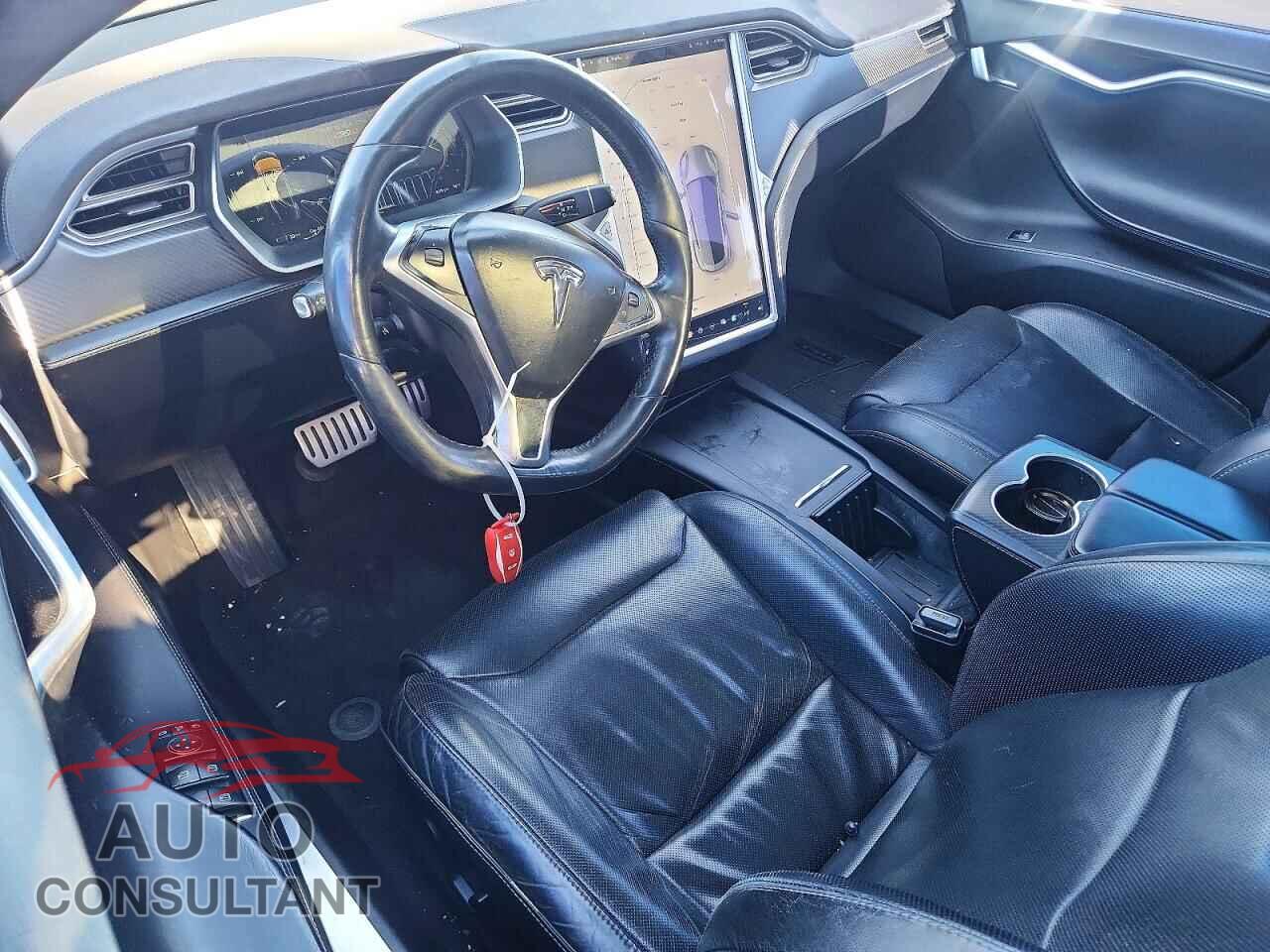 TESLA MODEL S 2016 - 5YJSA1E44GF146906