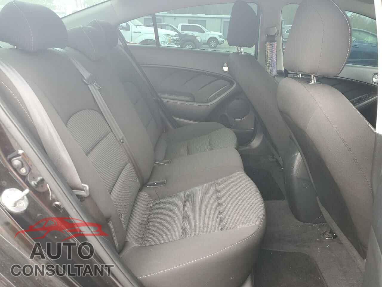 KIA FORTE 2017 - 3KPFK4A76HE072282