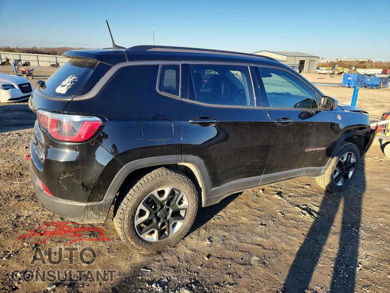 JEEP COMPASS 2017 - 3C4NJDDB8HT640784
