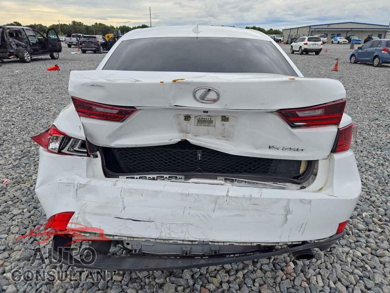 LEXUS IS 2014 - JTHBF1D22E5026746