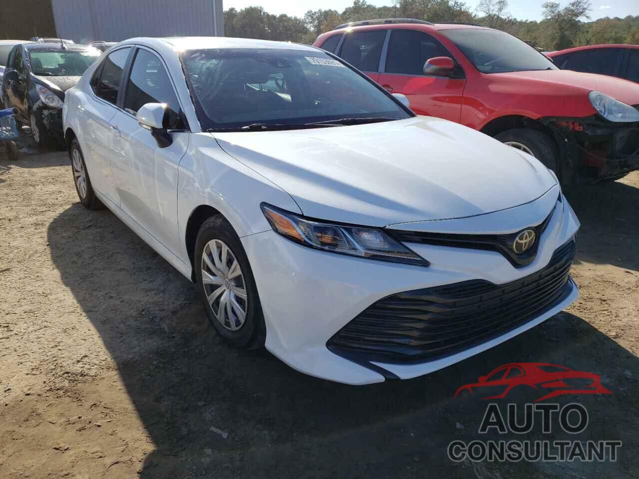 TOYOTA CAMRY 2018 - 4T1B11HK3JU537243