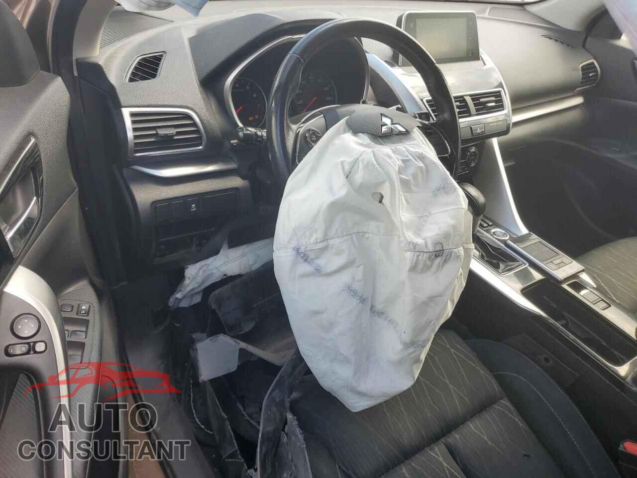 MITSUBISHI ECLIPSE 2018 - JA4AT5AA8JZ039393